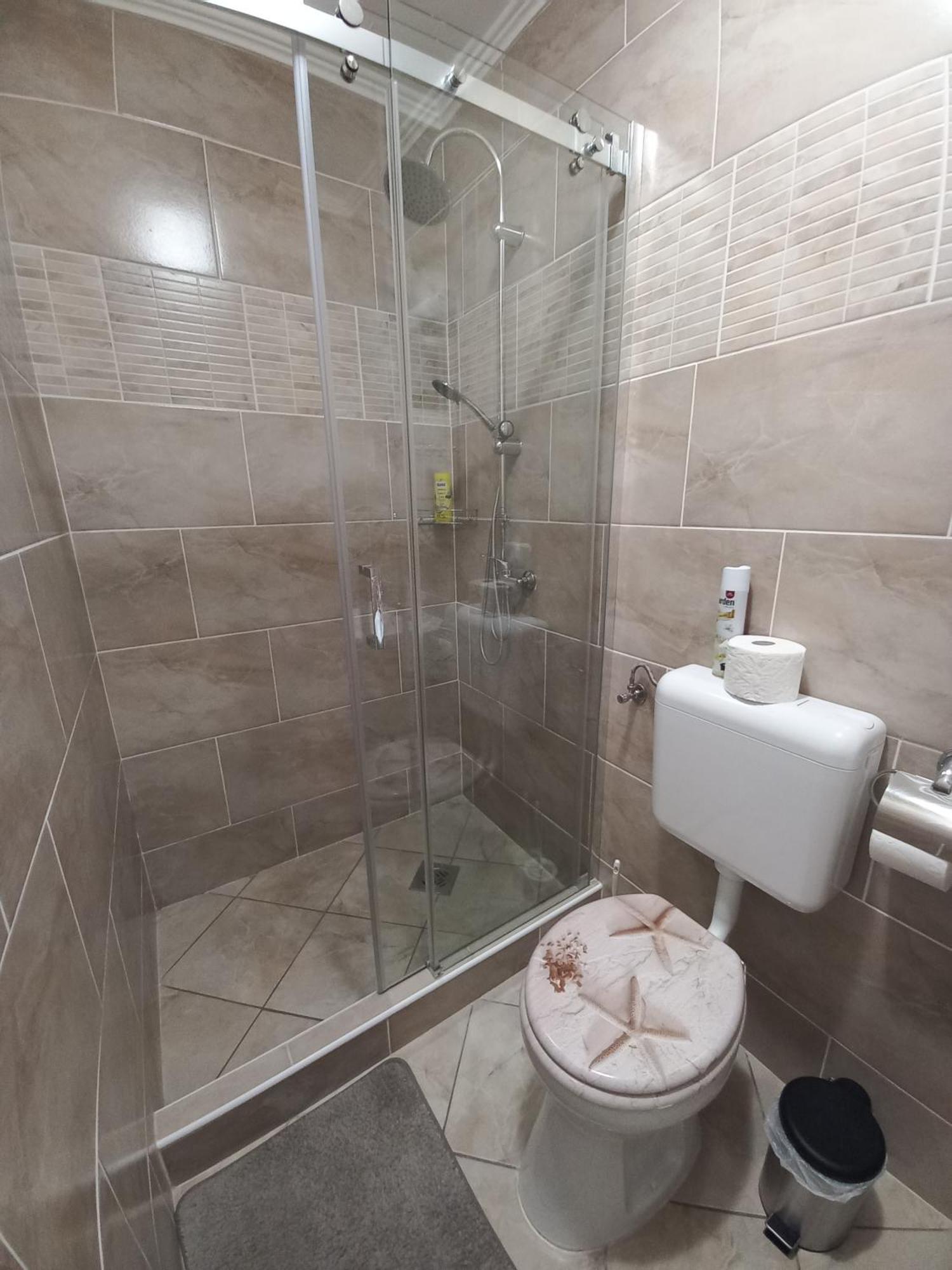 Ilona Apartman Gyula Esterno foto