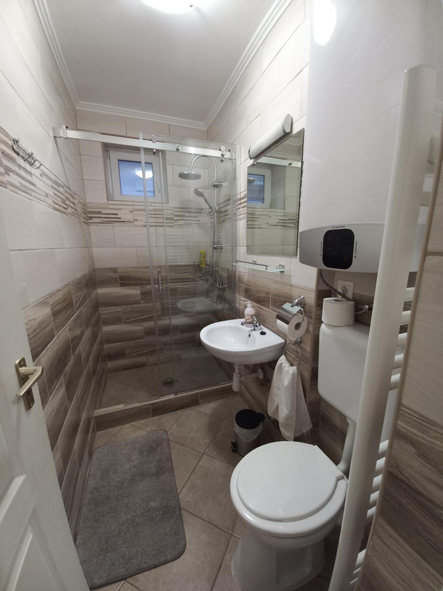 Ilona Apartman Gyula Esterno foto